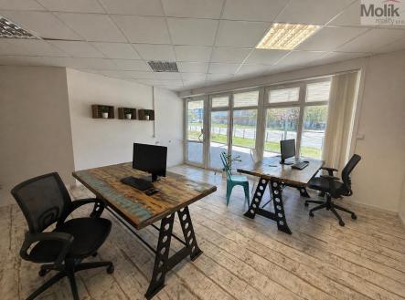 Pronájem kanceláře, 59 m²