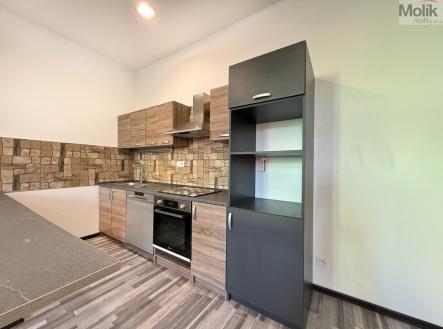 Pronájem bytu, 3+kk, 84 m²