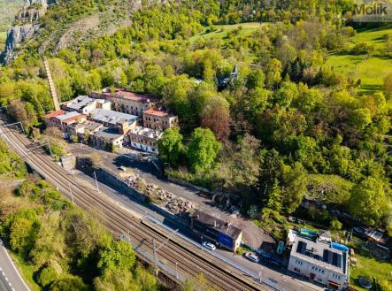 Prodej obchodní prostor, 35 000 m²