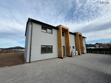 Pronájem bytu, 5+kk, 157 m²