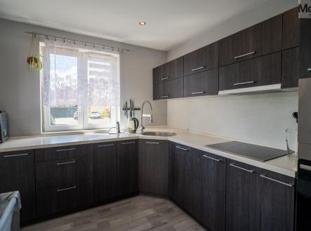Prodej domu/vily, 195,2 m²