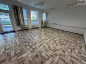 Pronájem kanceláře, 84 m²