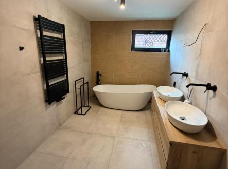 Prodej domu/vily, 224 m² obrázek