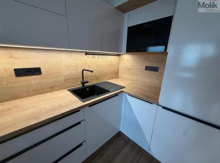 Pronájem bytu, 2+kk, 40 m²
