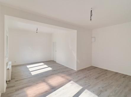 Prodej obchodní prostory, 54 m²