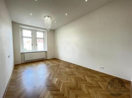 Pronájem bytu, 2+1, 76 m²