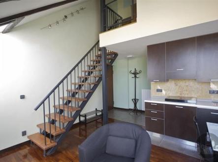 Pronájem bytu, 3+kk, 58 m²