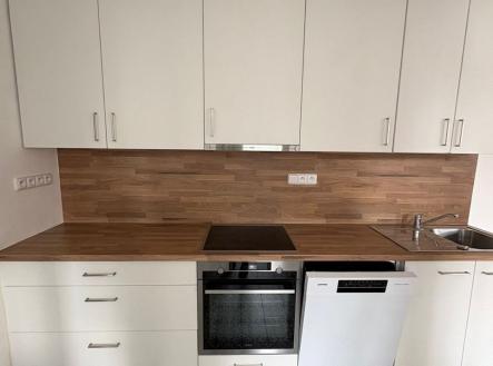 Pronájem bytu, 3+kk, 86 m²