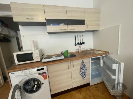 Pronájem bytu, 1+kk, 30 m²