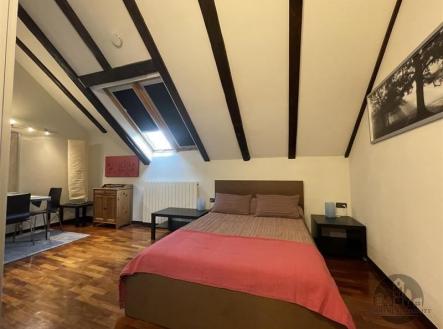 Pronájem bytu, 1+kk, 27 m²