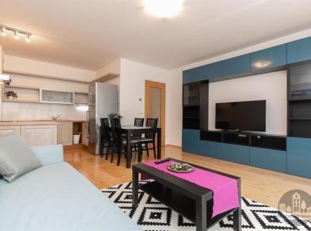 Pronájem bytu, 3+kk, 90 m²