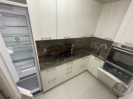 Pronájem bytu, 4+kk, 111 m²
