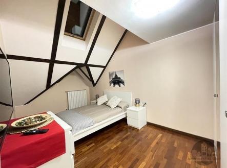 Pronájem bytu, 4+kk, 66 m²