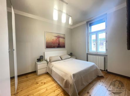 Pronájem bytu, 2+kk, 36 m²