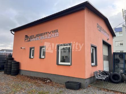 Prodej komerčního objektu, jiný, 66 m²