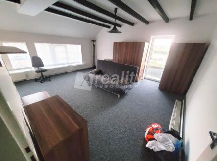 Pronájem bytu, 1+kk, 35 m²