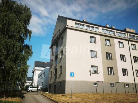 Pronájem bytu, 1+kk, 35 m²
