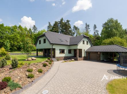 Prodej - dům/vila, 276 m²