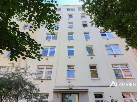 Pronájem bytu, 2+kk, 58 m²