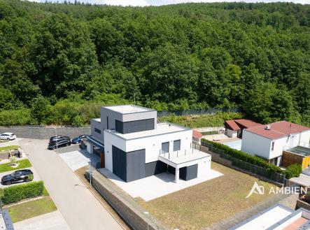 Prodej - dům/vila, 415 m²