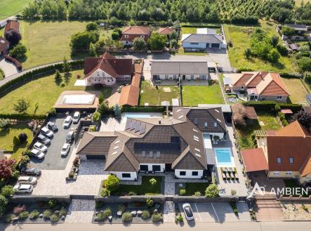 Prodej domu/vily, 974 m²