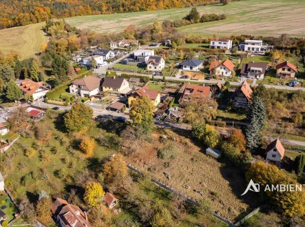 Prodej stavebního pozemku o výměře 1 195 m² s projektem na rodinný dům