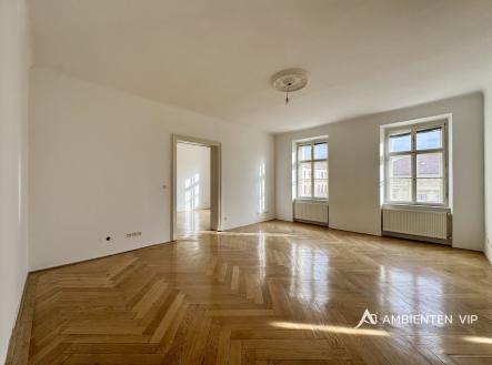 Pronájem kanceláře, 316 m²