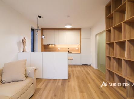 Pronájem bytu, 3+kk, 70 m²