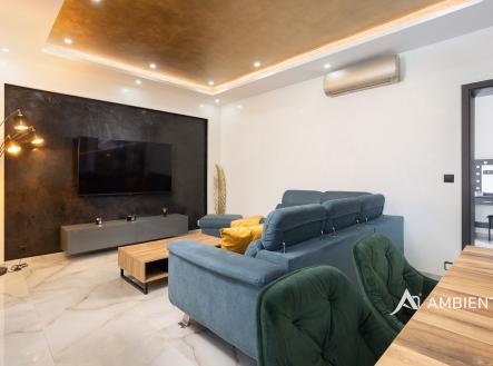 Pronájem bytu, 3+kk, 80 m²