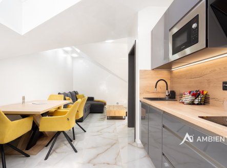 Pronájem luxusního bytu o dispozici 3+kk s terasou a parkováním