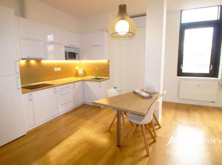 Pronájem bytu, 1+kk, 54 m²