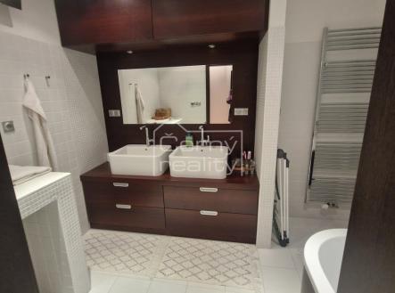 Pronájem bytu, 3+kk, 80 m²