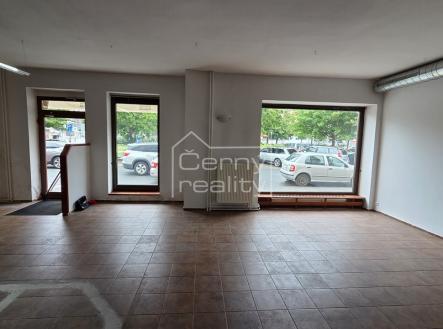 Pronájem obchodní prostory, 110 m²