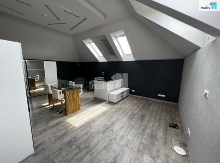 Pronájem kanceláře, 61 m²