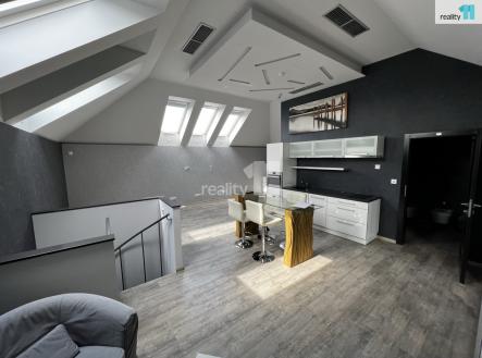 Pronájem kanceláře, 61 m²