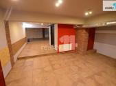 Pronájem obchodní prostor, 150 m²