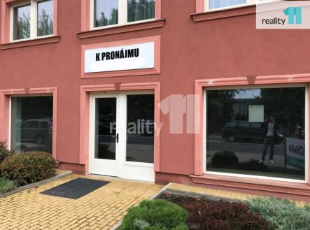 Pronájem - obchodní prostor, 57 m²