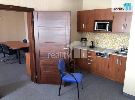 Pronájem kanceláře, 52 m²
