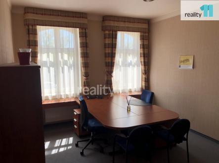 Pronájem kanceláře, 52 m²