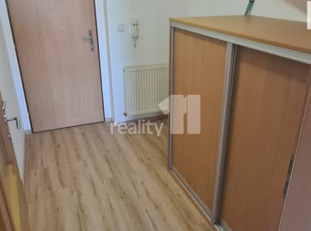 Pronájem bytu, 1+kk, 33 m²