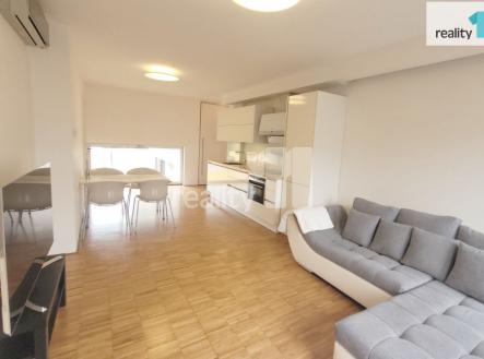 Pronájem bytu, 2+kk, 66 m²