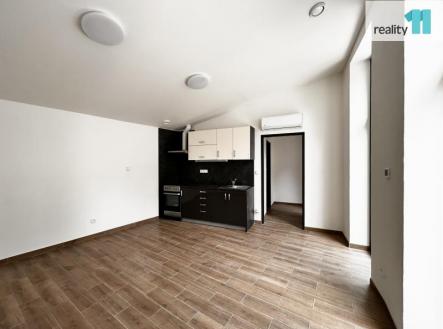 Pronájem bytu, 1+kk, 34 m²
