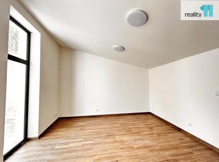 Pronájem bytu, 1+kk, 34 m²