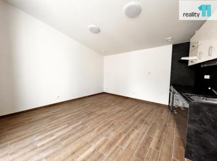 Pronájem bytu, 1+kk, 34 m²