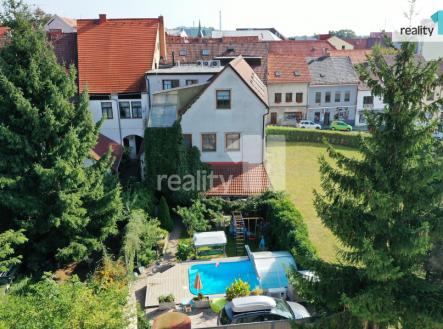 Prodej - komerční objekt, jiný, 844 m²