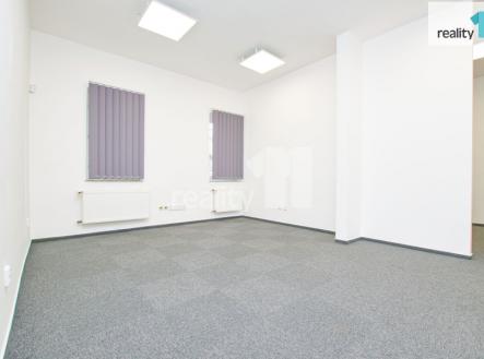 Pronájem - komerční objekt, administrativní budova, 215 m²