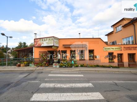 Pronájem obchodní prostor, 182 m²