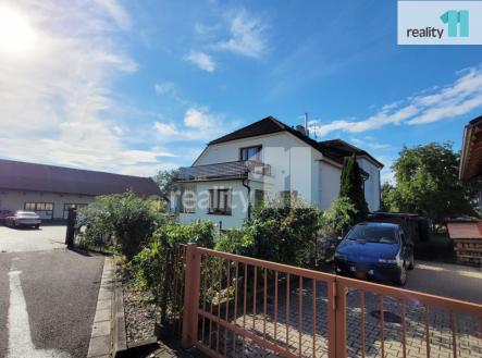 Prodej komerčního objektu, průmyslový areál, 1 350 m²