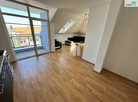 Pronájem bytu, 2+kk, 58 m²