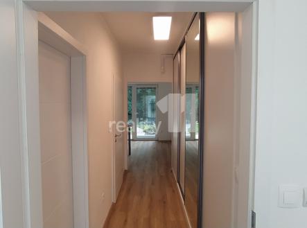 Pronájem bytu, 2+kk, 53 m²